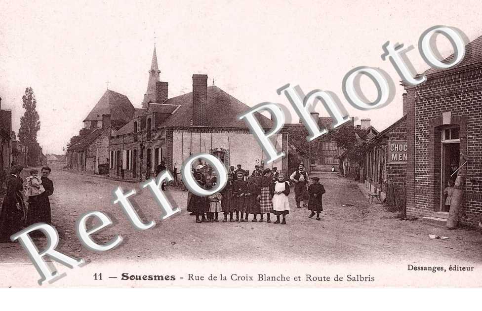 rue de la Croix Blanche et route de Salbris