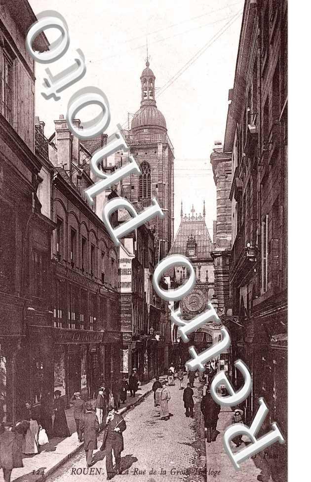LA RUE DE LA GRANDE HORLOGE