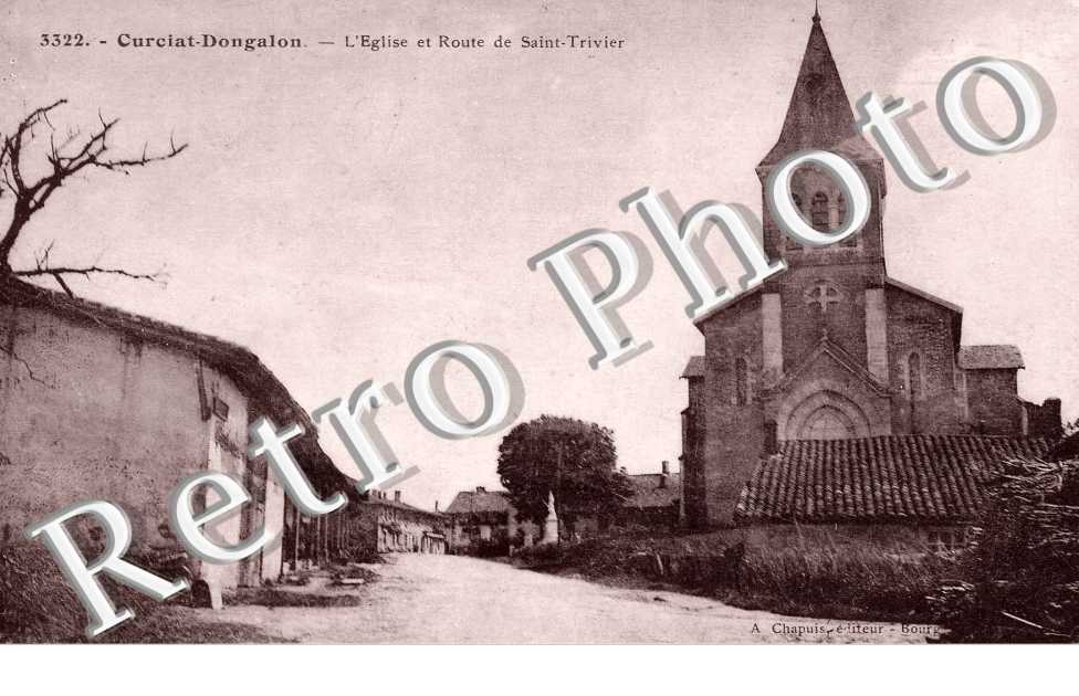 L'eglise et route de St-Trivier