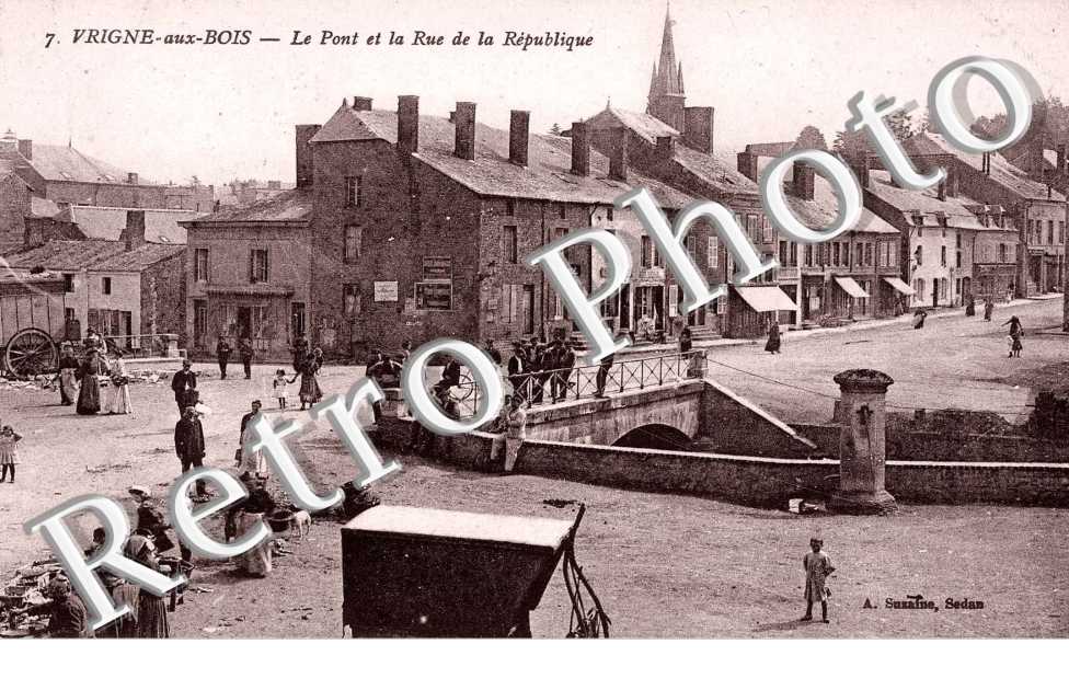 le pont et la Rue de la République