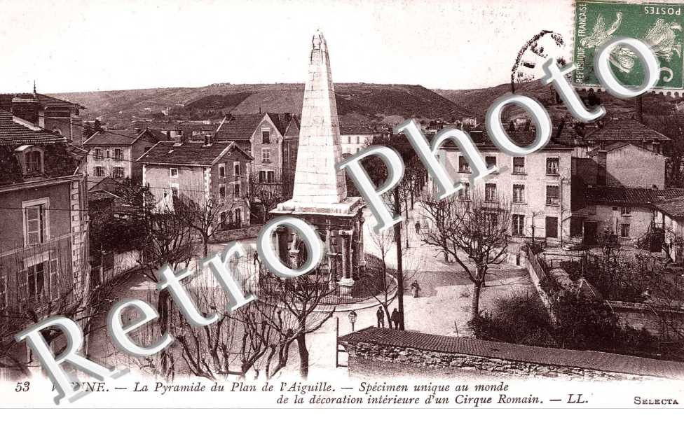 la Pyramide du plan de l'Aiguille