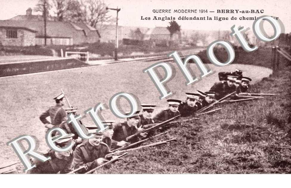 Les anglais defendant la ligne de chemin de fer