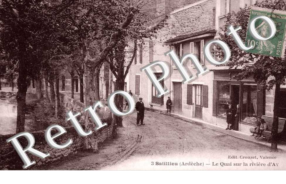 le quai sur la riviere d'Ay