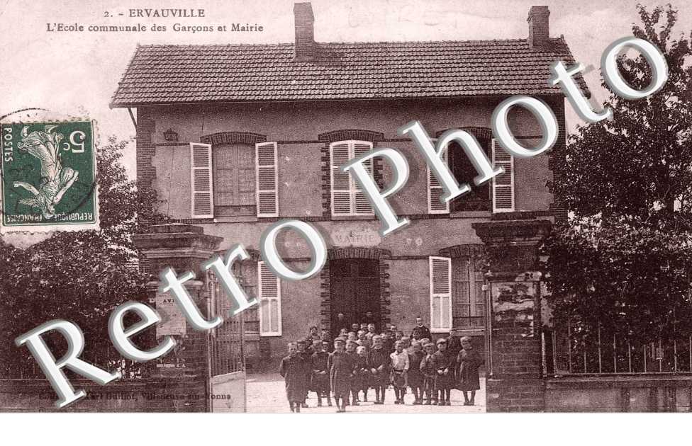 l'ecole communale des garcons et mairie