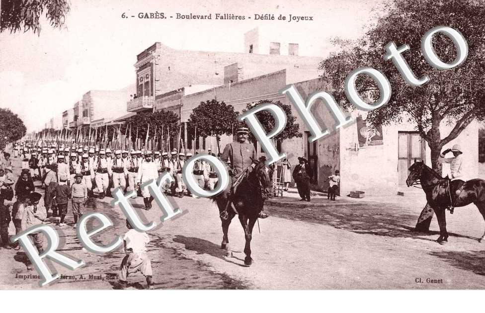 Boulevard Fallieres - Defile de Joyeux