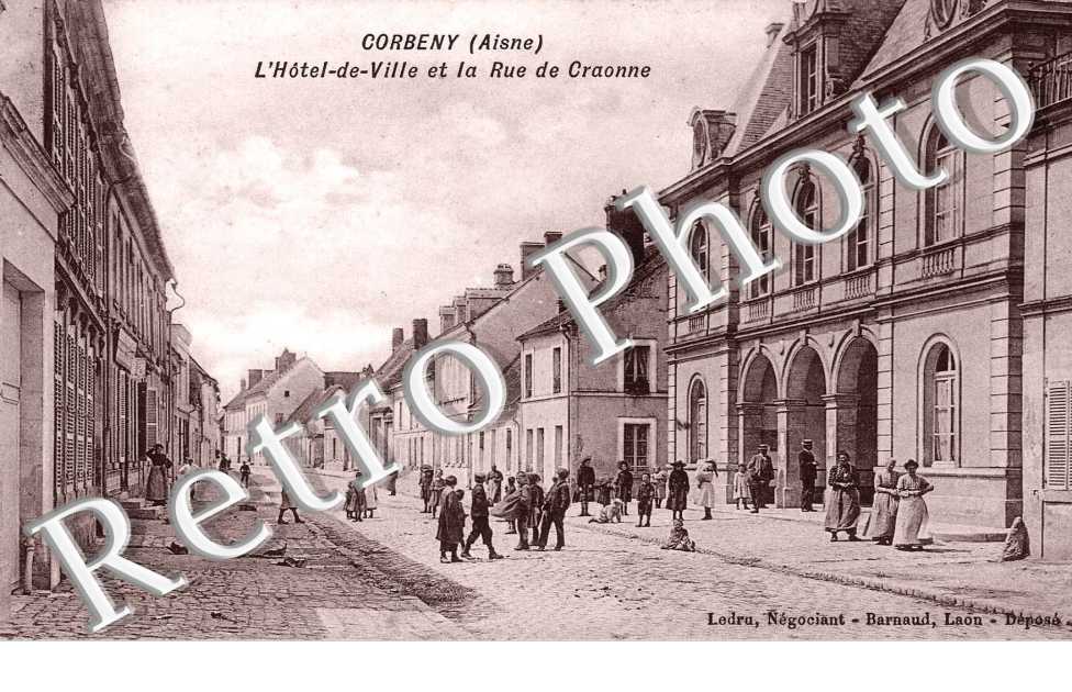 l'hotel de ville et la rue de Craonne