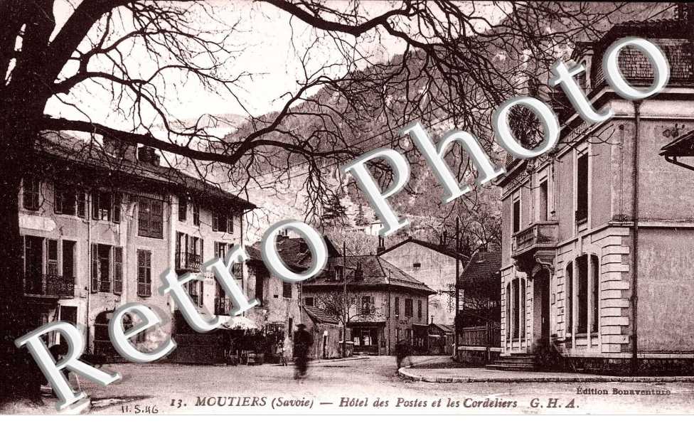 Hotel des postes et les Cordeliers