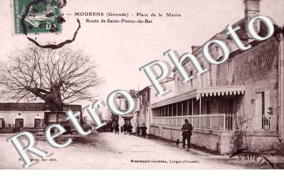 Place de la mairie - Route de St-Pierre-de-Bat