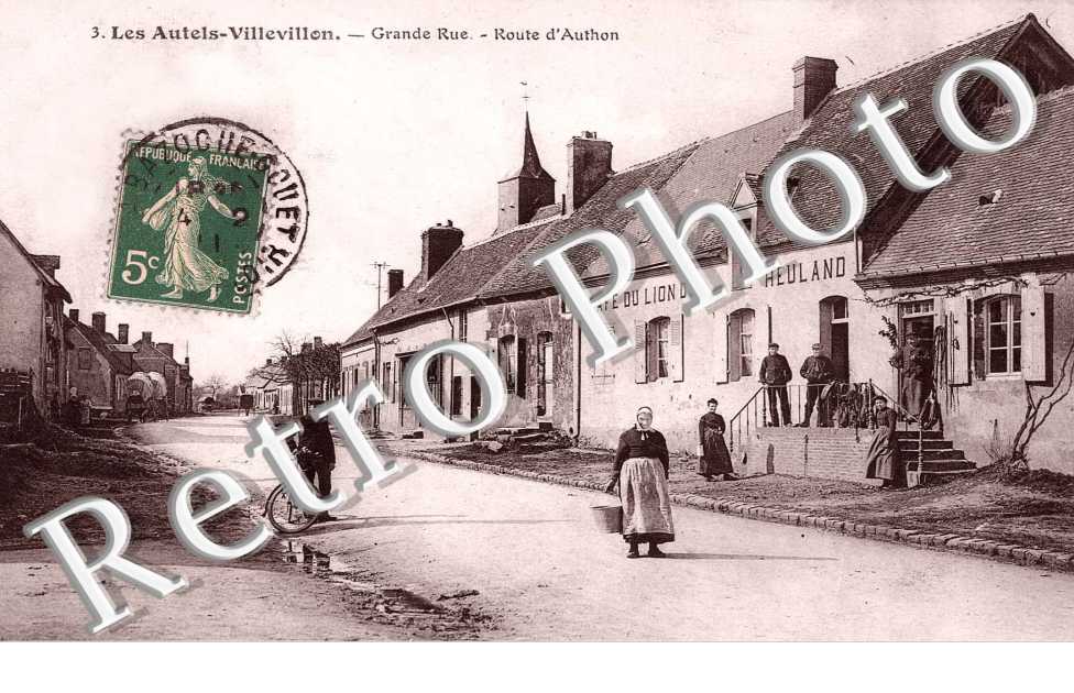 Grande rue - Route d'Authon
