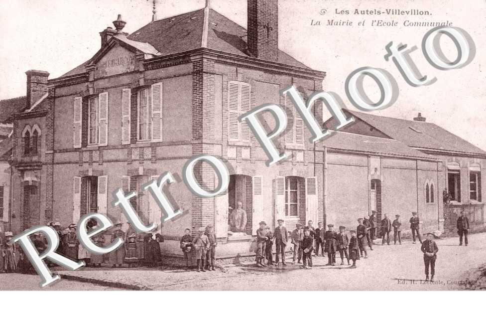 La mairie et l'ecole communale