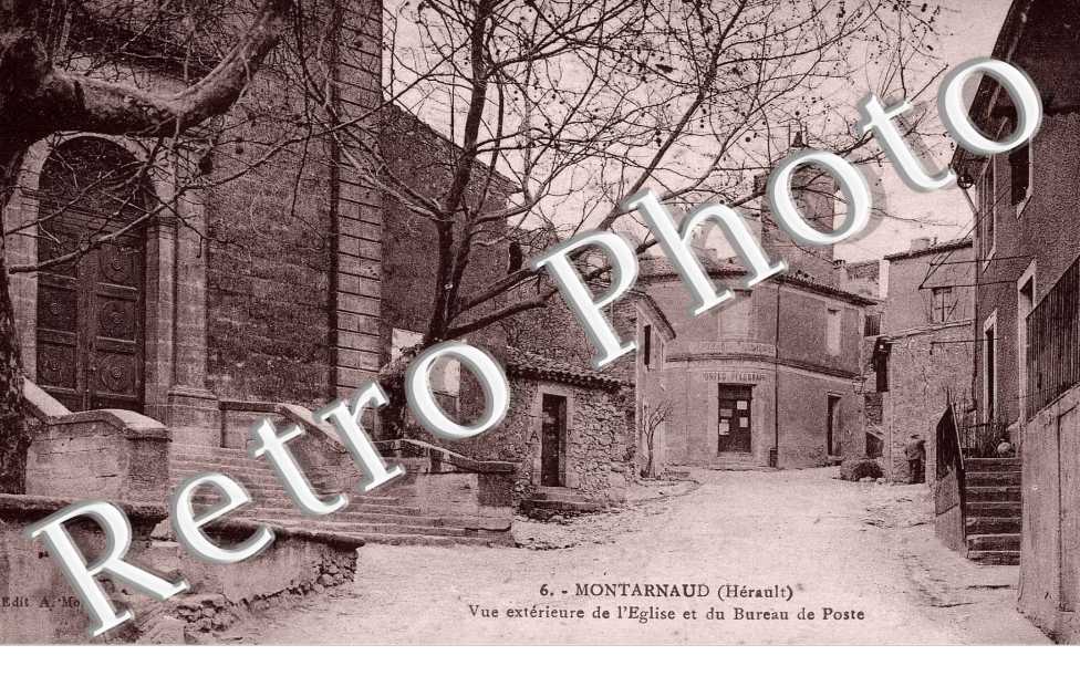 Vue exterieur de l'eglise et dur bureau de poste