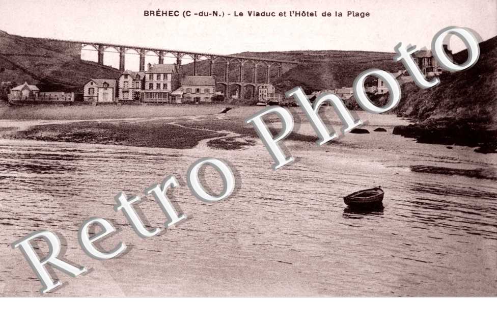 BREHEC le viaduc et l'hotel de la plage