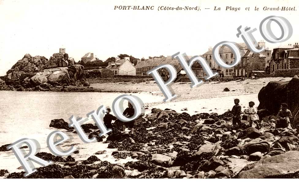 LA PLAGE ET LE GRAND HOTEL