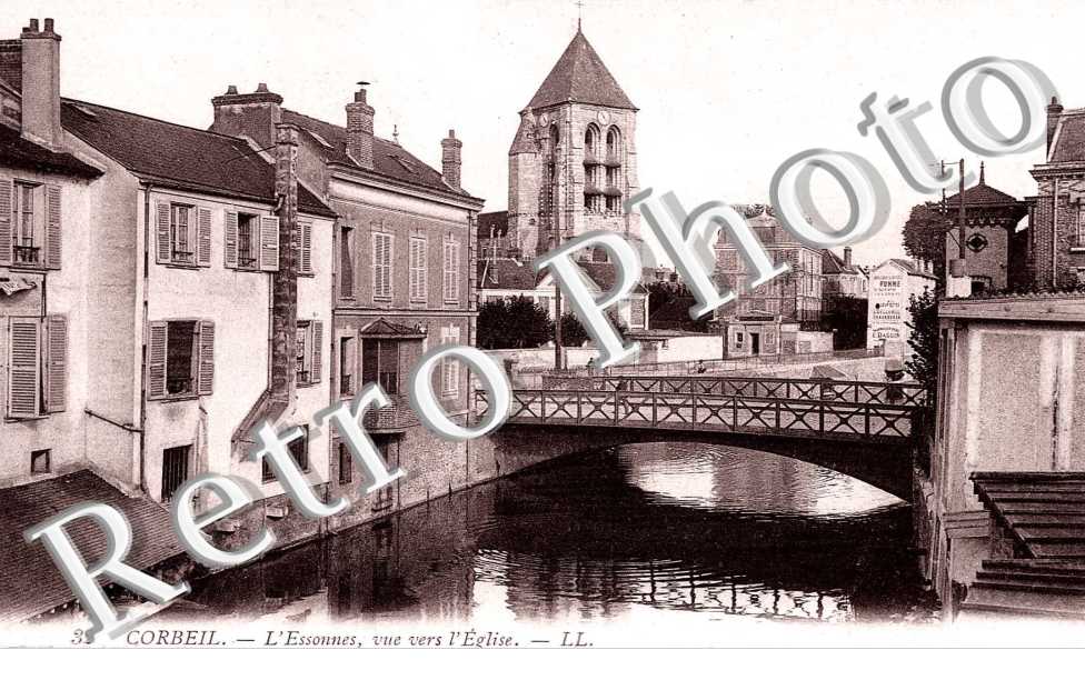 L'ESSONNES, VUE VERS L'EGLISE