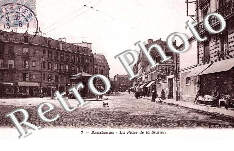 PLACE DE LA STATION