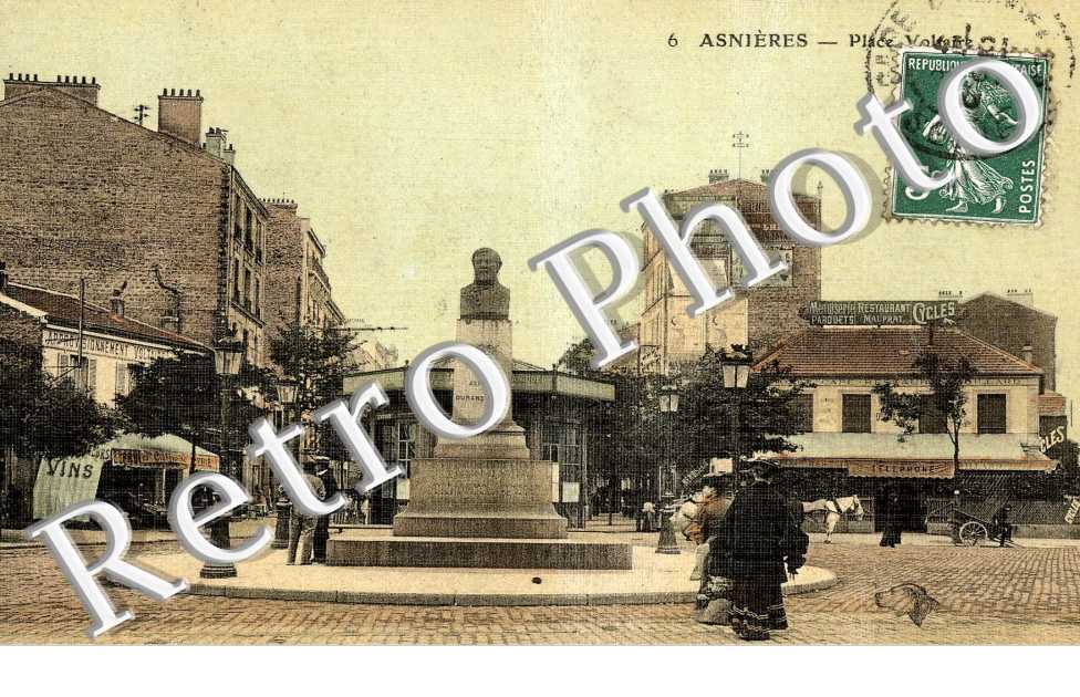 Place Voltaire 