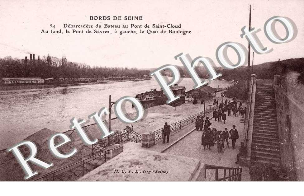 Bords de Seine - Debarcadere du bateau au pont de Saint Cloud
