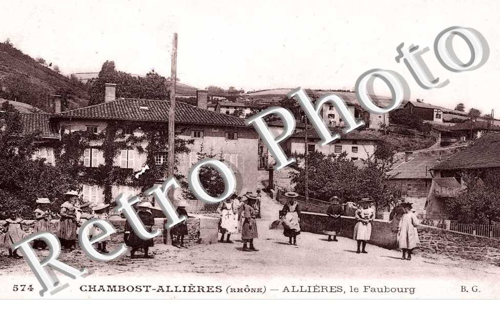 CHAMBOST-ALLIERES  -  le faubourg