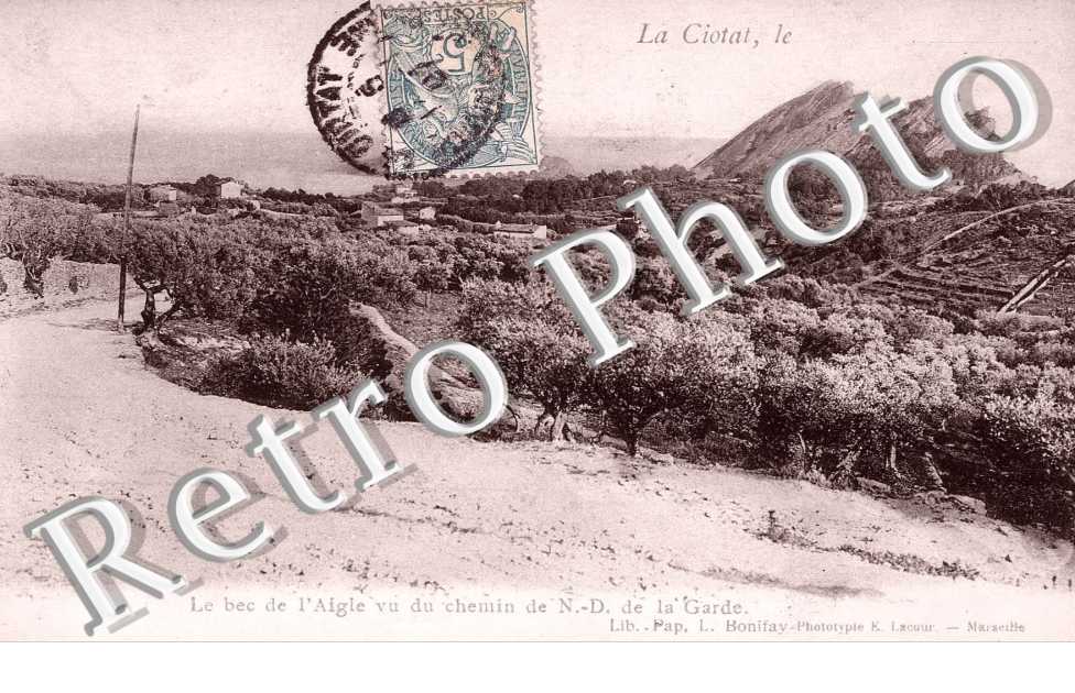 le bec de l'aigle vu du chemin de notre dame de la garde