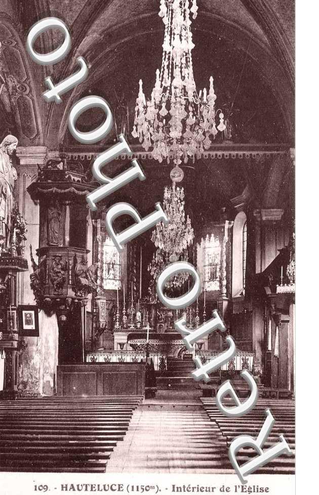 Interieur de l'eglise