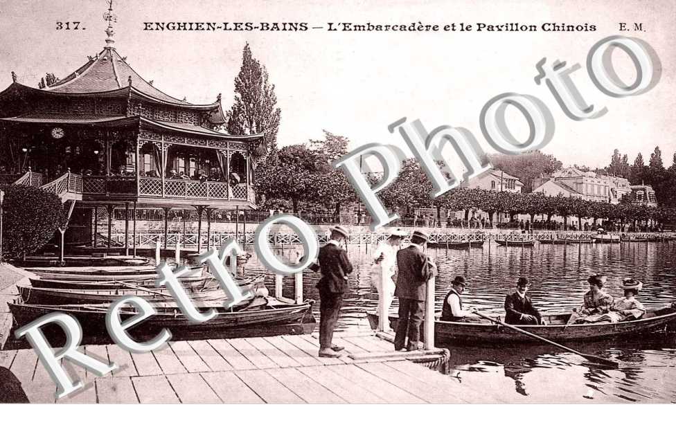 L'EMBARCADERE ET LE PAVILLON CHINOIS