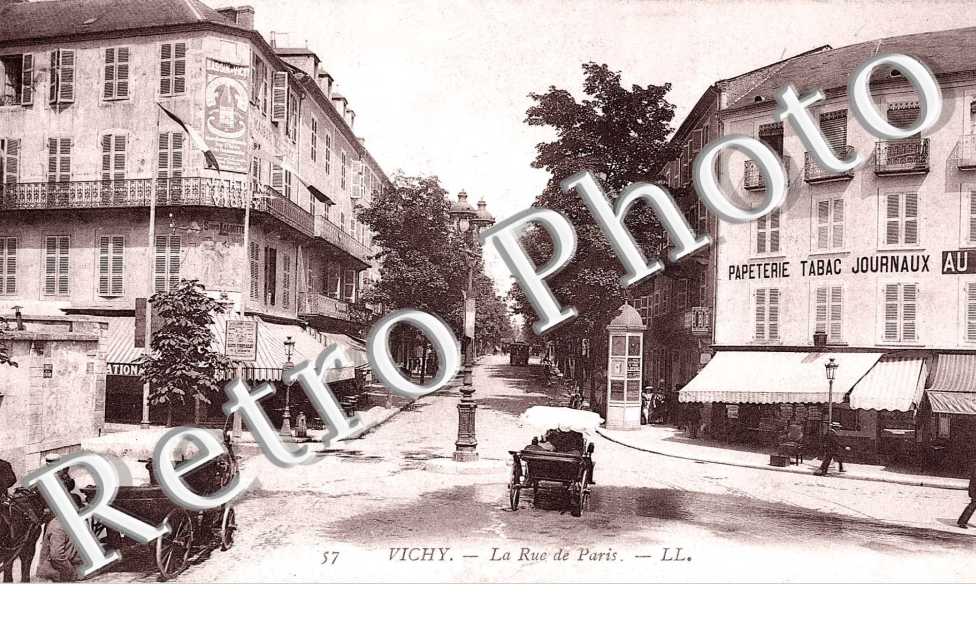 LA RUE DE PARIS