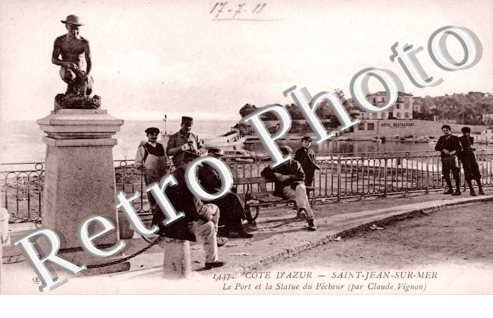 Le port et la statue du Pêcheur (par Claude Vignon)