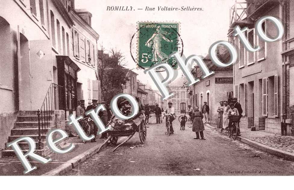 RUE VOLTAIRE SELLIERES