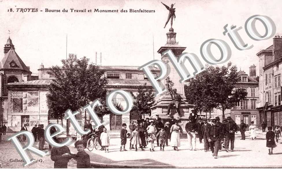 BOURSE DU TRAVAIL ET MONUMENTE