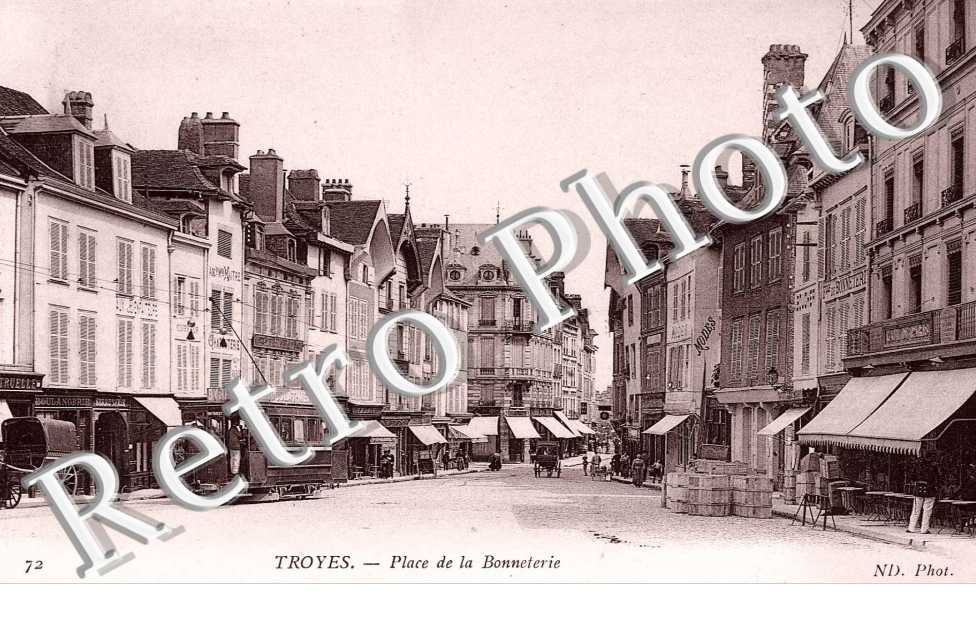 PLACE DE LA BONNETERIE