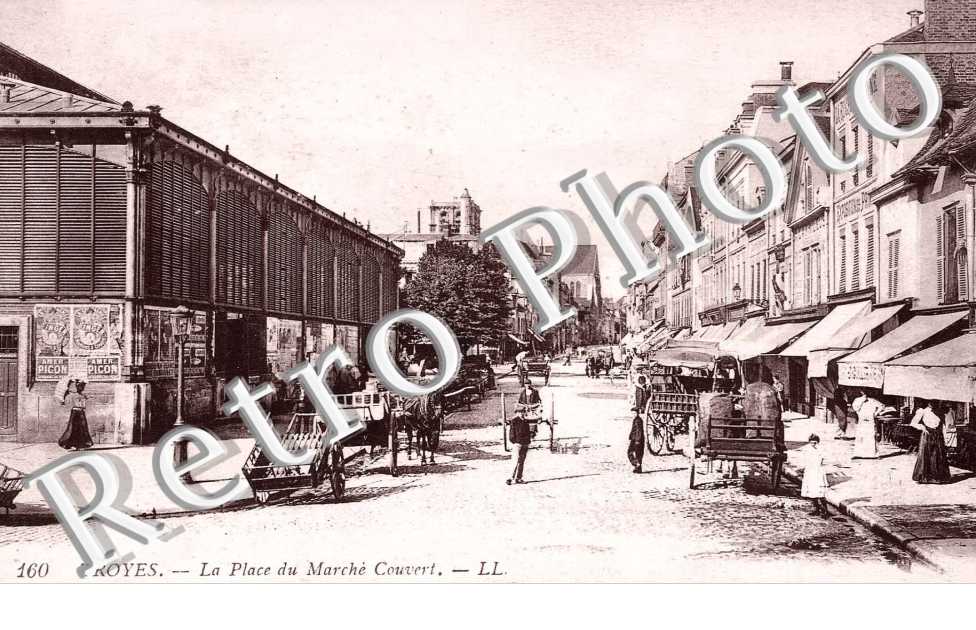 LA PLACE DU MARCHE COUVERT