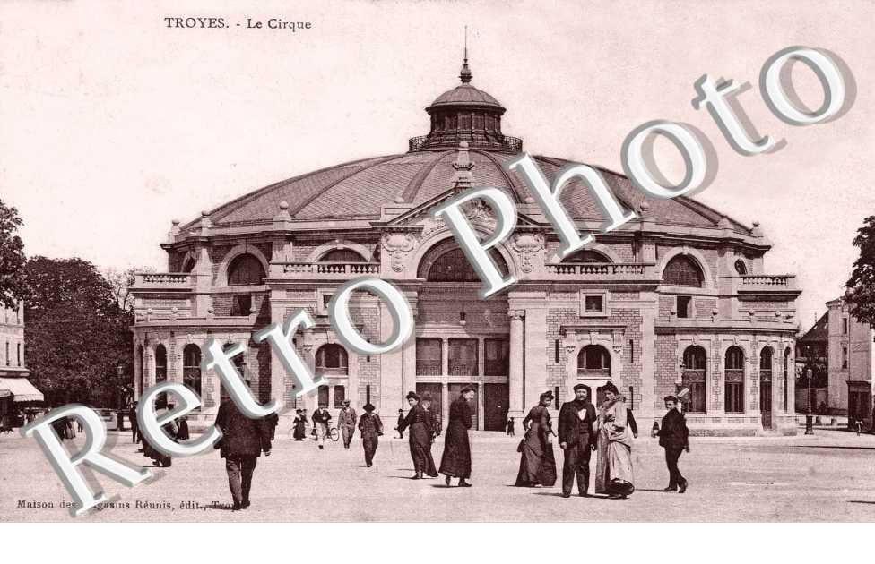 LE CIRQUE
