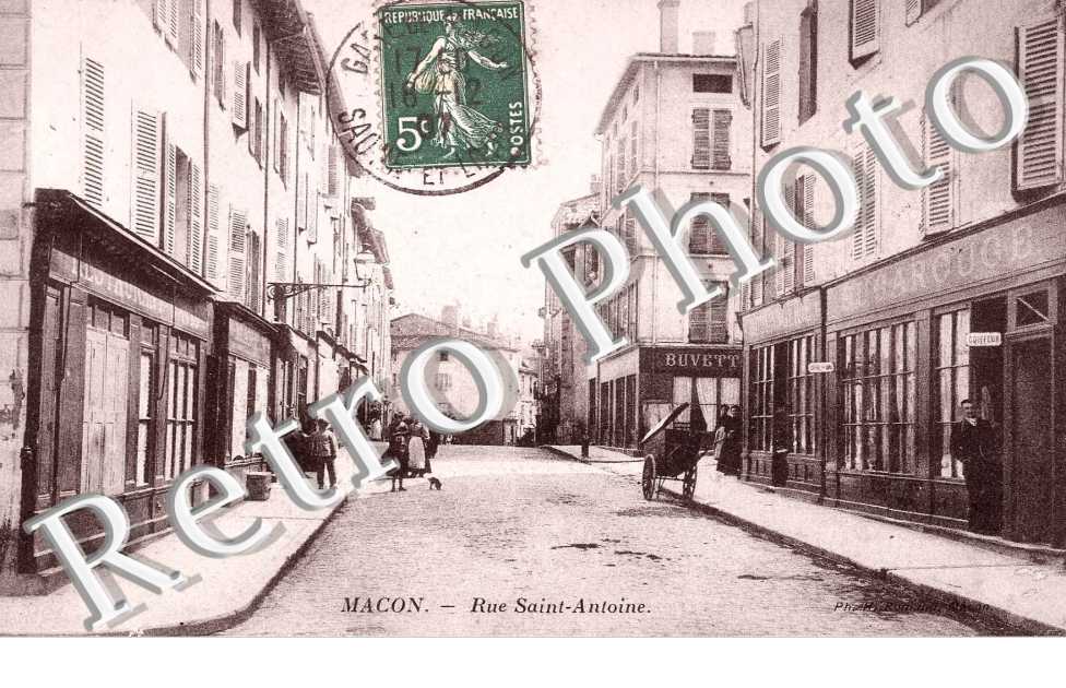 RUE SAINT ANTOINE