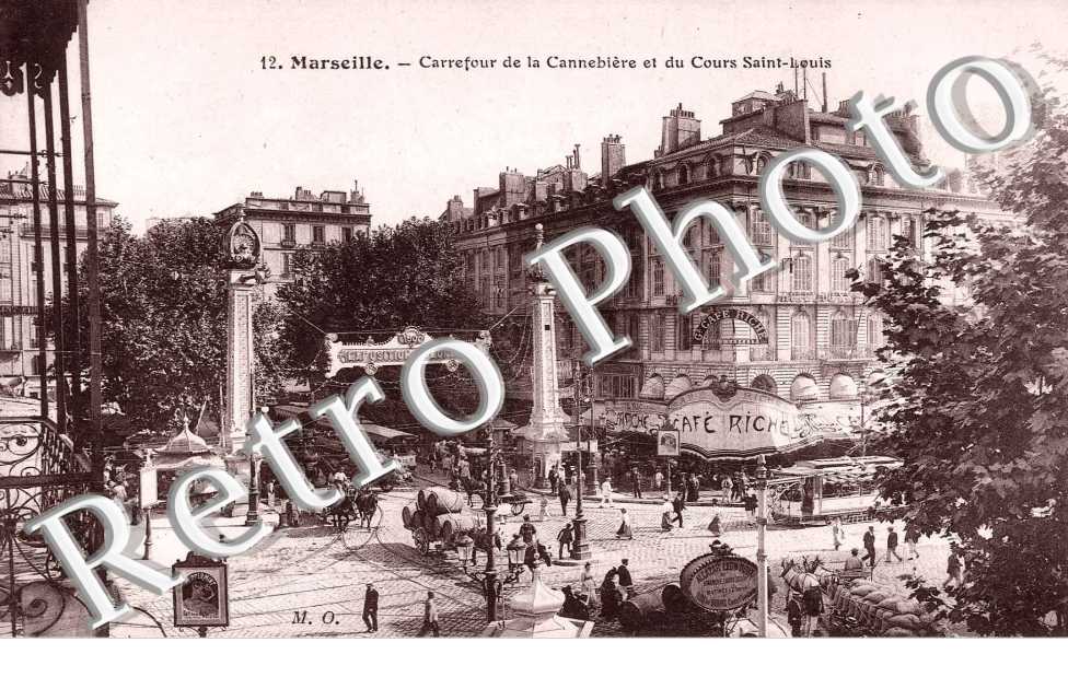 CARREFOUR DE LA CANNEBIERE ET DU COURS SAINT LOUIS