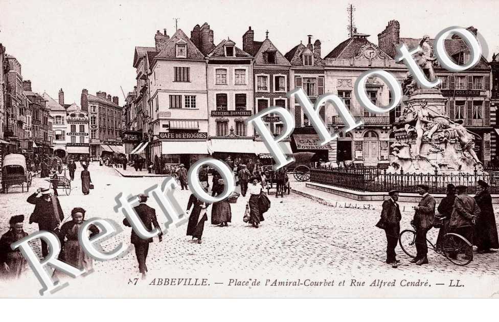 Place de l' Amiral Courbet et rue Alfred Cendre