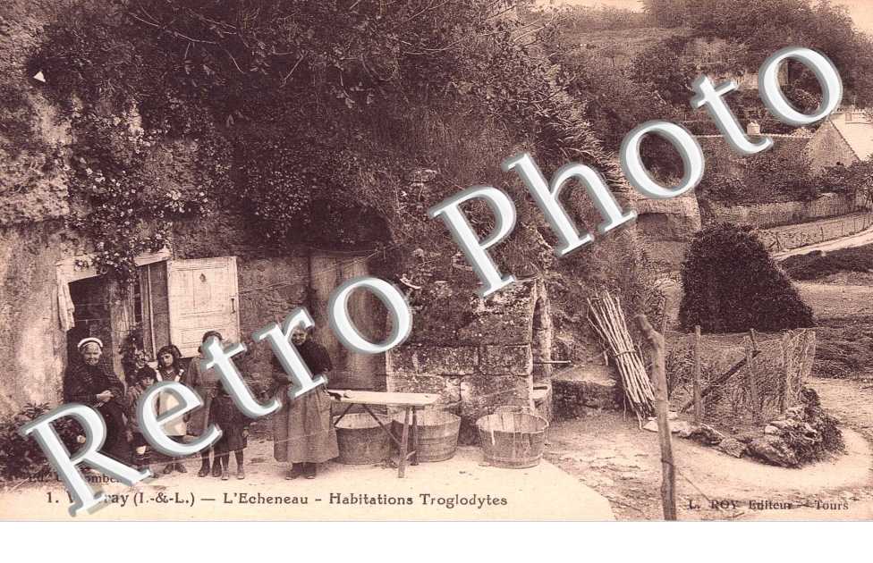 l'echeneau - habitations troglodytes
