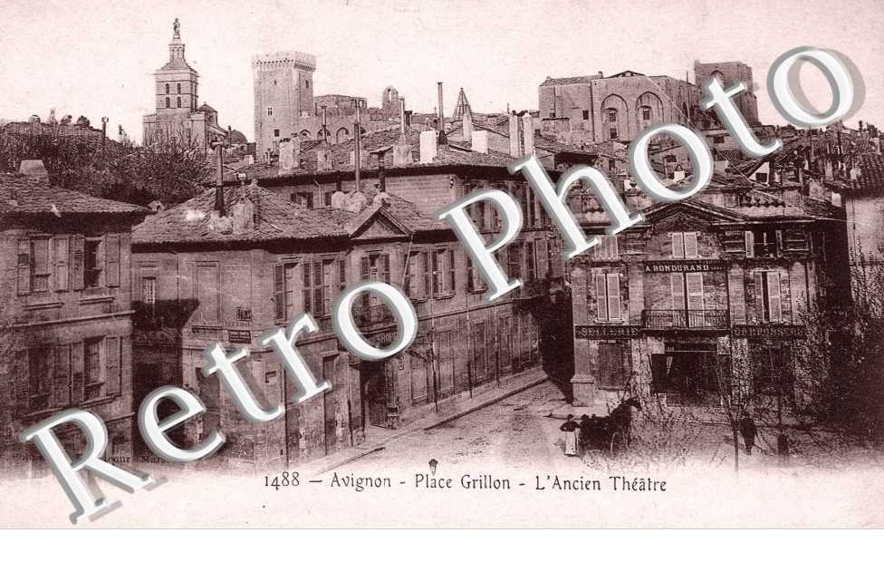 Place Grillon - l'Ancien Theatre