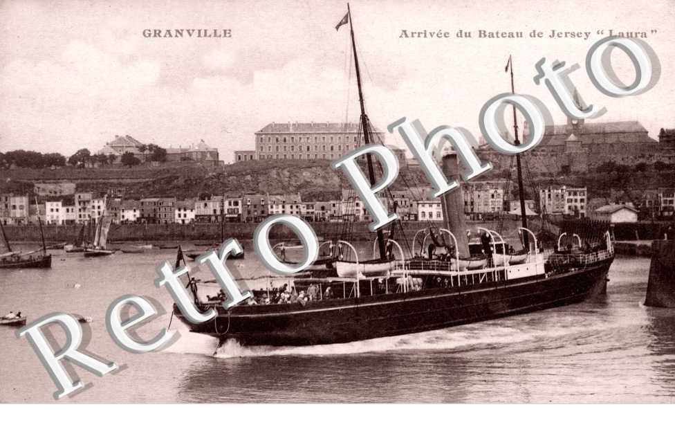 Arrivee du bateau de Jersey "Laura"