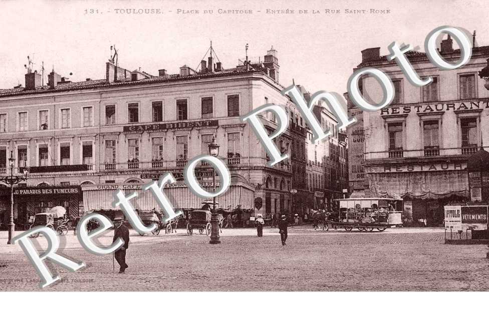 place du Capitole ENTREE DUR ST ROME