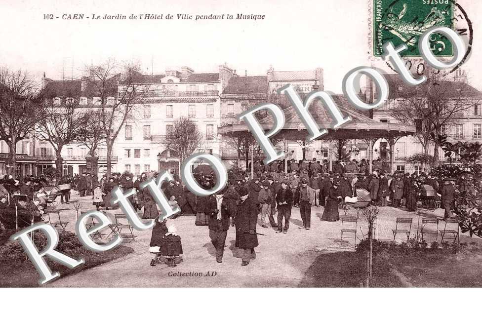 le jardin de l'hotel de ville pendant la musique