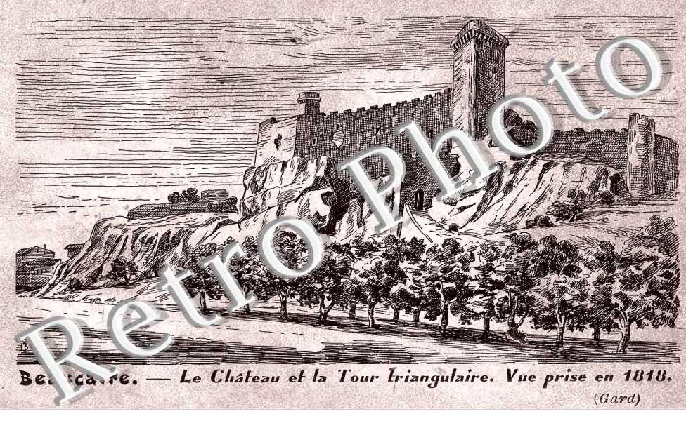 le chateau et la tour triangulaire