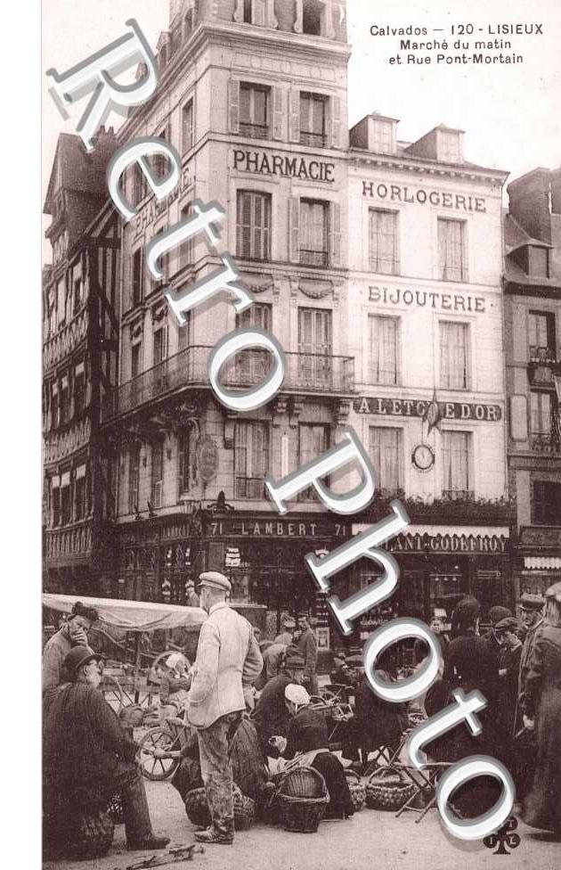 marche du matin et rue Pont Mortain