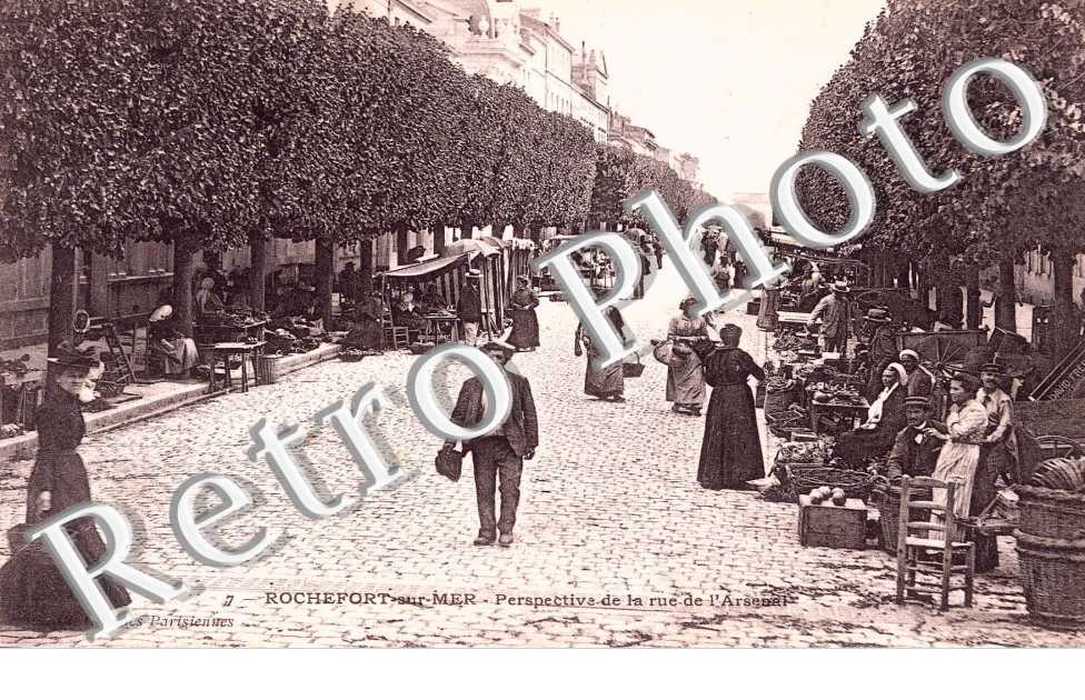 PERSPECTIVE DE LA RUE DE L'ARSENAL