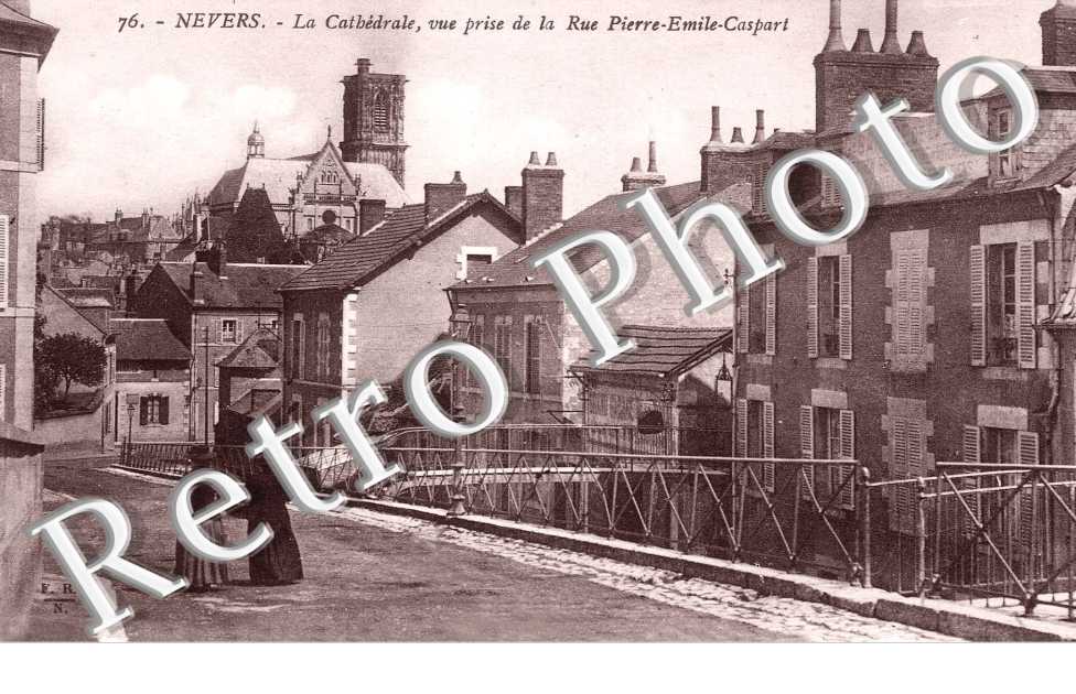 LA CATHEDRALE, VUE PRISE de la rue Pierre Emile Caspart