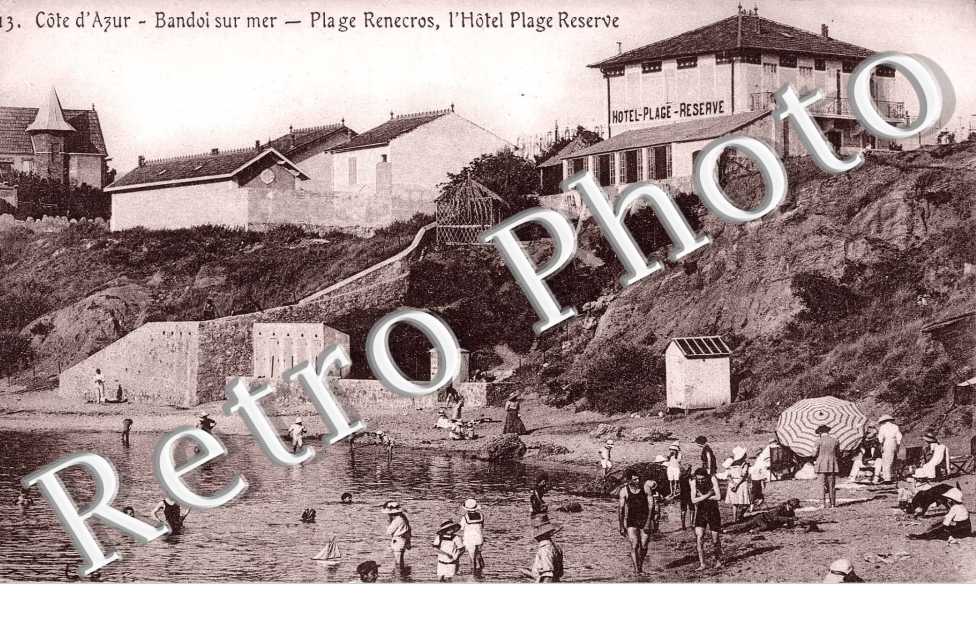Bandol sur Mer, Plage Renecros, l'Hotel Plage Reservee