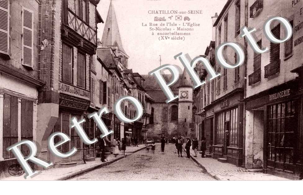 LA RUE DE LISLE L'EGLISE