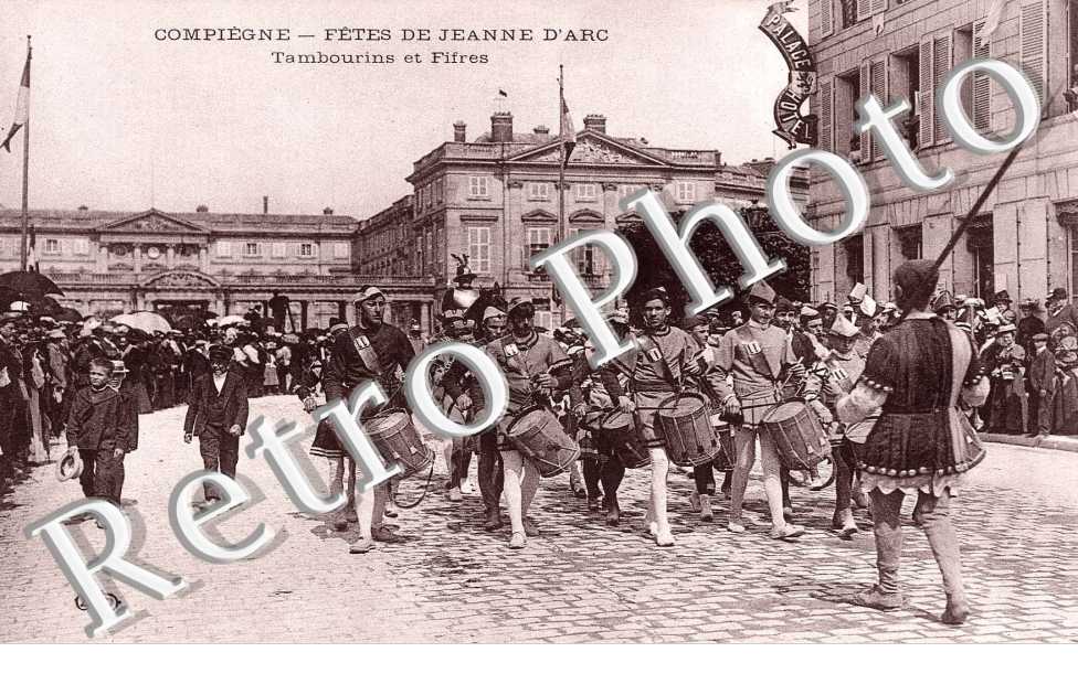 Fetes de Jeanne d'Arc, tambourins et fifres