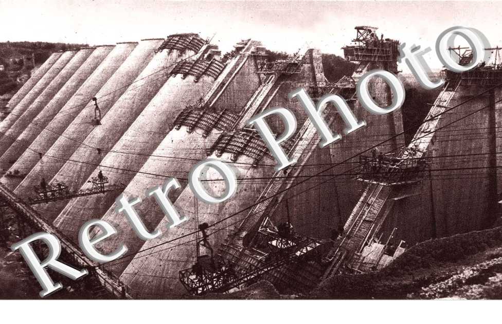barrage de Pannesiere-Chaumard, amont vu de la rive droite