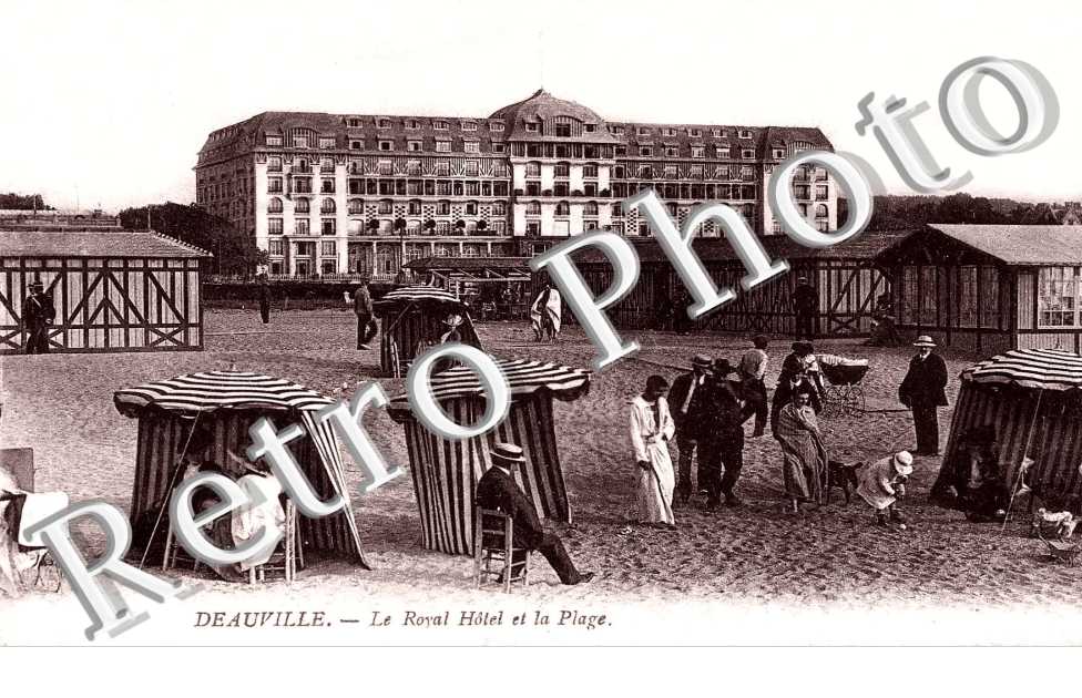 le Royal Hotel et la plage