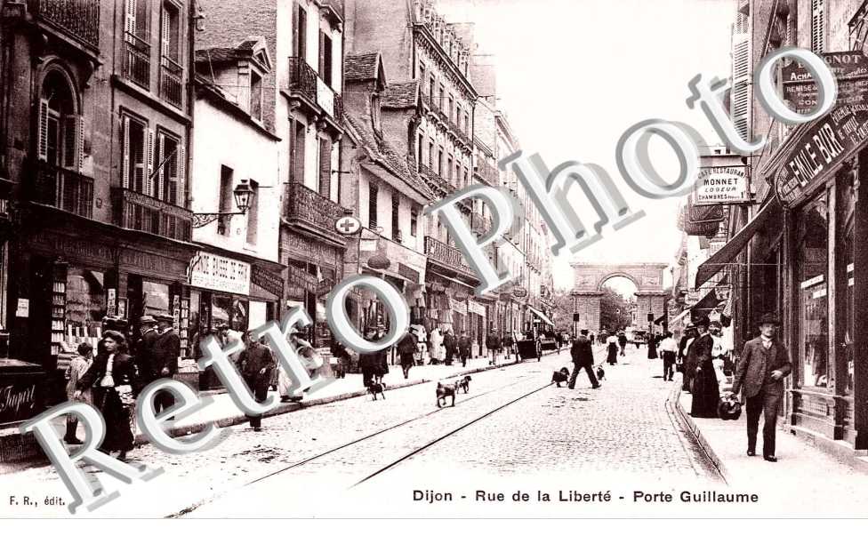 rue de la liberte - porte Guillaume